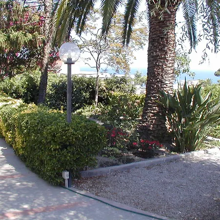 Hotel & Matarese 3*